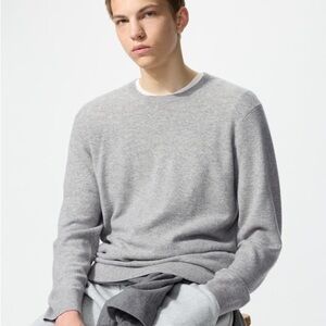 Uniqlo light heather grey 100% cashmere crew neck sweater - XS